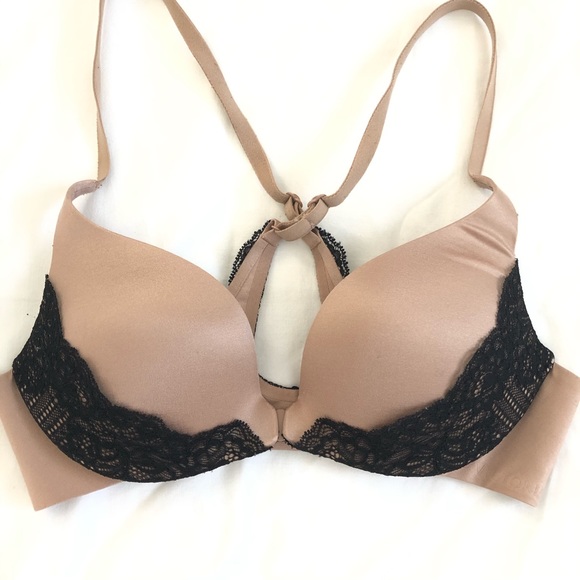 Victoria secret’s front closure push up bra - Picture 1 of 3